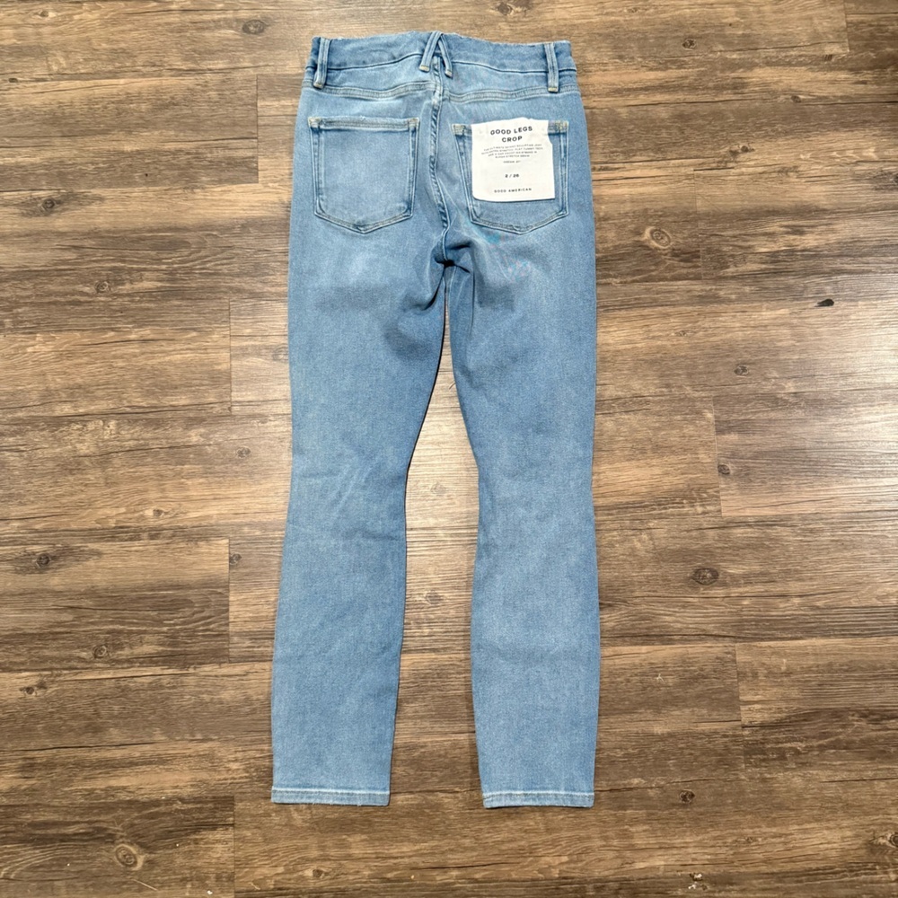 Good American Good Legs Cropped Jeans - Picture 6 of 6